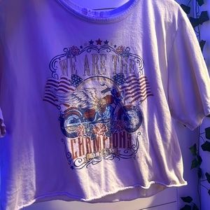 I’m selling an Altar’d state queen shirt! It’s a medium and is Badge.